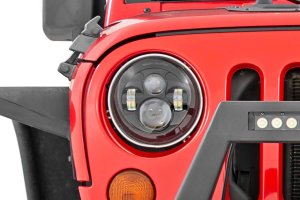 Jeep Wrangler Unlimited LED Headlights - Front - Rough Country - 7 Inch, DOT Approved, Projection - '04-'06